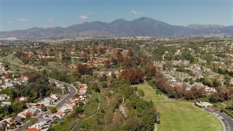 Spinning-aerial-view-over-Mission-Viejo,-California