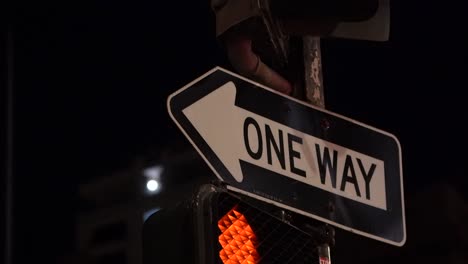 One-way-sign-on-traffic-pole