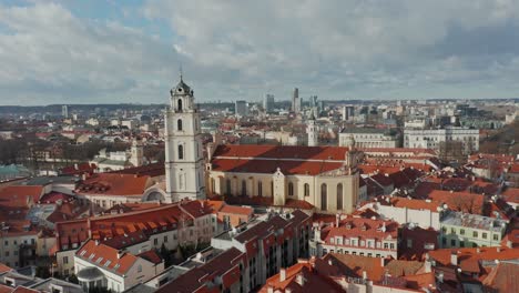 Luftbild:-Altstadt-Von-Vilnius-An-Einem-Warmen-Und-Schönen-Frühlingstag