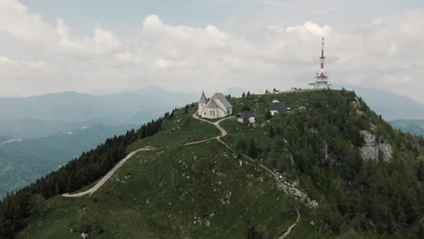 Drone-shot-of-top-of-mountain-Uršlja-gora