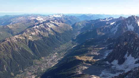 Beautiful-mountain-range,-aerial-pan-shot-of-high-alps-in-europe-stunning-view