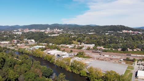 4K-Aerial-Drone-Video-of-River-Arts-District-and-Downtown-Asheville,-NC