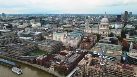 Aerial-Hyperlapse,-Downtown-London-UK-Buildings,-St