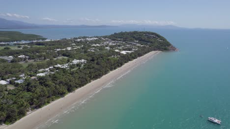 Aerial-View-Of-Four-Mile-Beach-In-Tropical-Port-Douglas,-Far-North-Queensland,-Australia---drone-shot