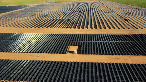 Grüne-Energieerzeugung-In-Arizona:-Drohnenluftbild