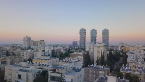 Antena-Del-Norte-De-Tel-Aviv-Israel-Durante-La-Puesta-De-Sol---Edificios-Altos-12