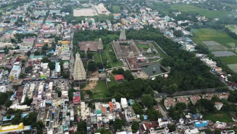 Vista-De-Pájaro-Del-Templo-Sri-Kanchi-Kamakshi-Amman-En-Kanchipuram,-Tamil-Nadu