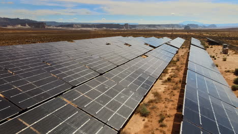 Solar-panels-in-Utah's-desert-captured-in-stunning-aerial-footage