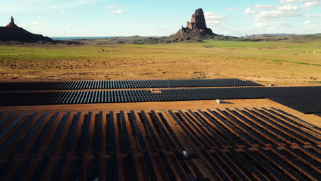 Drone-aerial-footage-of-Arizona's-solar-farm