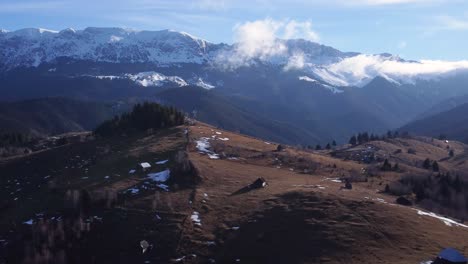 Fundatica-Ist-Ein-Kleines-Dorf-Im-Kreis-Brașov-In-Rumänien,-In-Der-Nähe-Des-Bucegi-Gebirges