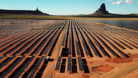 Luftaufnahme-Des-Solarparks-In-Arizona