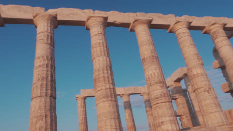 Antike-Ruinen-In-Griechenland,-Golden-Vom-Sonnenuntergang