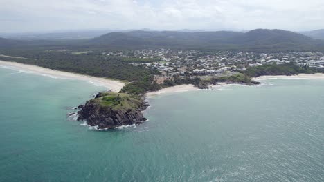 Aerial-Of-Norries-Head-And-Cabarita-Beach-In-New-South-Wales,-Australia---drone-shot