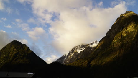 Beautiful-sunset-timelapse-of-Mitre-Peak,-famous-mountains-in-Milford-sound,-Fiordland,-New-Zealand