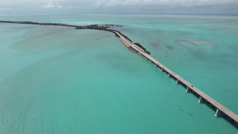 High-aerial-view-of-Overseas-highway-in-the-Florida-Keys