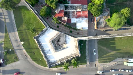 Luftaufnahme-Der-Verteidigungsbatterie-Der-Stadt-Campeche