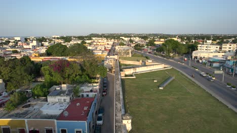 drone-shot-in-fpv-of-the-pirate-pit-in-walled-city-of-campeche-in-mexico-at-sunset