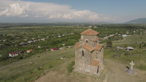 Medieval-Samtsevrisi-orthodox-church-of-Saint-George-in-rural-Georgia