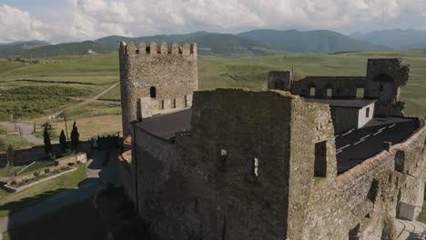 Stone-Samtsevrisi-medieval-castle-stronghold-in-georgian-countryside