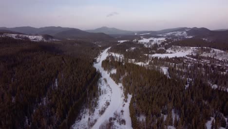 Schöner-Winterwald-In-Den-Kanadischen-Prärien.-Luftaufnahme