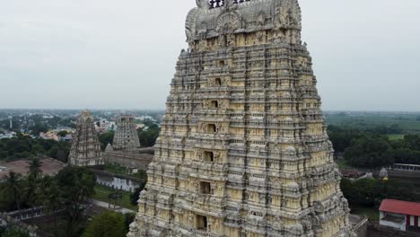A-majestic-aerial-view-of-Sri-Kanchi-Kamakshi-Amman-Temple-in-Kanchipuram,-Tamil-Nadu