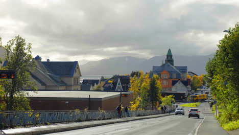 Wide-angle-exterior-shot-of-Kongsbakken-High-School-in-Tromso-city