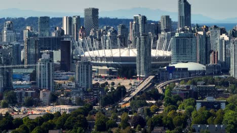 Vancouver-Skyline-Surrounding-BC-Place-Stadium-And-Rogers-Arena-In-British-Columbia,-Canada