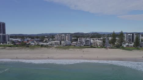 Scenic-Coast-At-Palm-Beach-In-Gold-Coast,-Queensland,-Australia---aerial-sideways