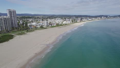 Aerial-View-Of-Suburbs-Of-Palm-Beach-In-Gold-Coast,-QLD,-Australia---drone-shot