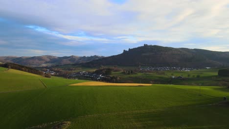 Morgenzauber:-Eine-Luftperspektive-Von-Bruchhausen-An-Den-Steinen-In-Den-Frühen-Morgenstunden