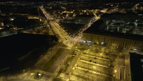 Vista-Nocturna-De-La-Zona-Residencial-De-La-Ciudad-De-Salamanca,-Al-Oeste-De-España