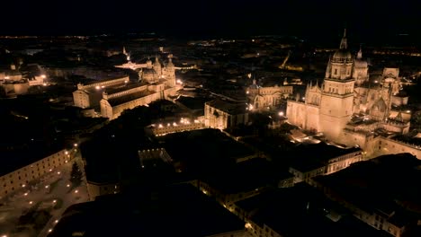 Aerial-Shot-Of-Unique-Architectural-Cathedrals-In-Salamanca-Down-Town,-Spain