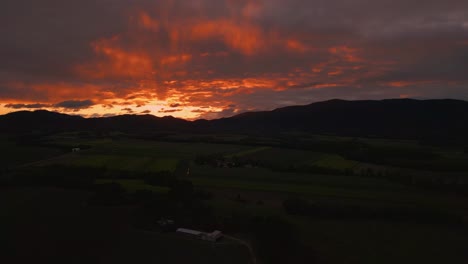 Malerischer-Sonnenuntergang-In-Queensland,-Australien