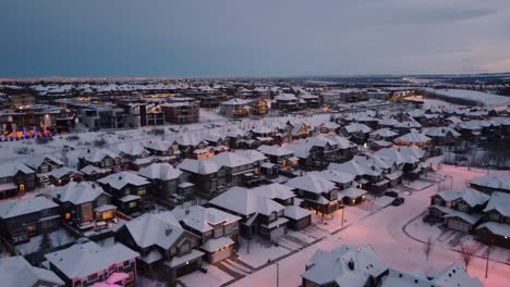 Luftaufnahme-Von-Vorstadthäusern-Im-Winter-In-Der-Stadt-Calgary-Im-Winter