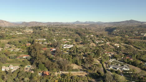 Aerial-view-of-Rancho-Santa-Fe,-a-wealthy-community-in-San-Diego,-California