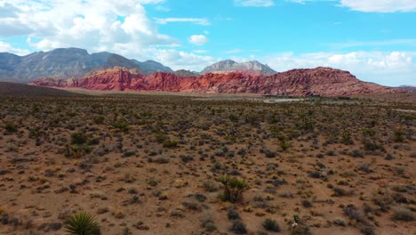 Atemberaubender-Blick-Auf-Die-Berge-Und-Hügel-Im-Nationalen-Schutzgebiet-Red-Rock-Canyon,-Nevada