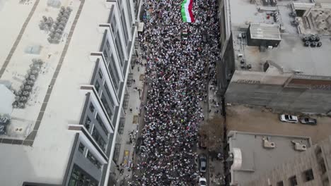 Pueblo-Iraní-Protestando-En-La