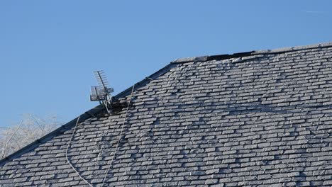 Close-up-of-a-frozen-slate-roof