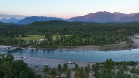 Camper-Vans-At-The-Middle-Fork-In-Flathead-River-Near-Glacier-National-Park-In-Montana,-USA