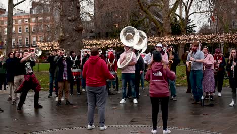 Band-Playing-within-Russell-Square,-London,-United-Kingdom