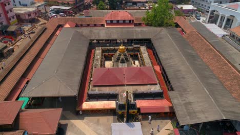 Shri-Mookambika-Templo-Frente-Drone-Video-Sur-De-La-India