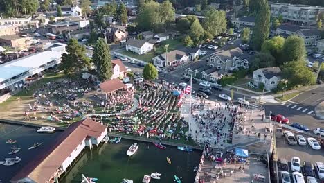 Crowd-Watching-Concert-At-Skansie-Brothers-Park-And-Netshed-Near-The-Marina-And-Boatyard-At-Gig-Harbor,-Washington-State,-USA