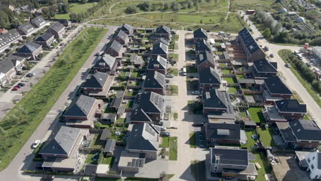 Aerial-of-beautiful-suburban-neighborhood