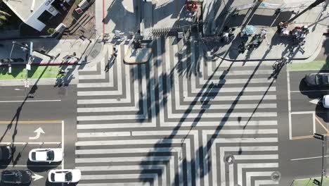 crosswalk-design-in-busy-intersection