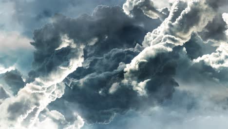 Sicht,-Dunkelgraue-Cumulus-Wolken-Am-Blauen-Himmel