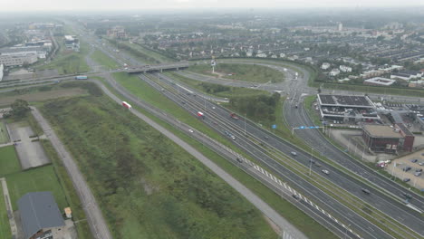 Luftbild-Des-Verkehrs-Auf-Der-Autobahn