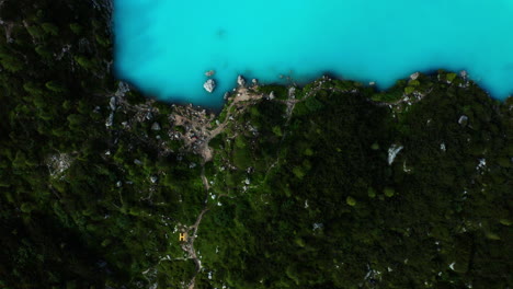 Lake-Sorapis,-Top-down-aerial-view.-Italy,-Dolomites