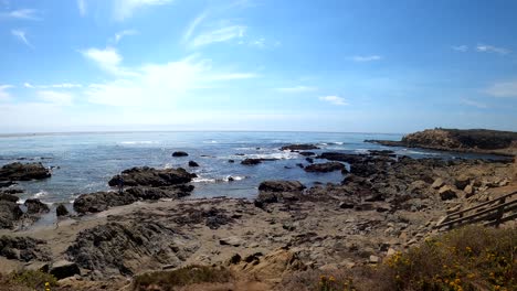 Coastal-views-of-Moonstone-Beach-in-San-Luis-Obispo,-California