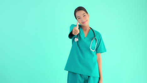 Nurse---doctor-giving-thumbs-up-smiling-happy