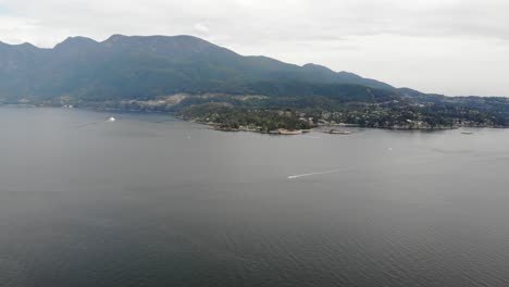 right-dronepan-from-horseshoe-bay-to-vancouver-mainland